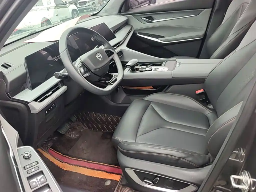 Changan CS75 PLUS 2022 — фото 15
