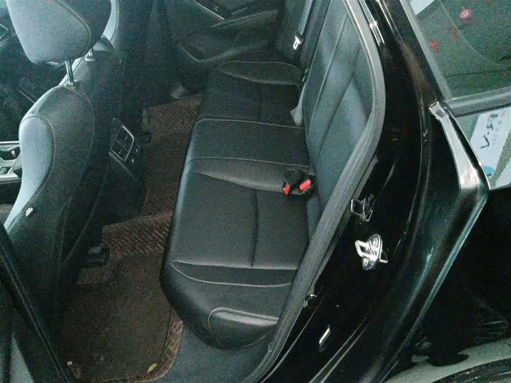 Honda Accord 2022 — фото 17