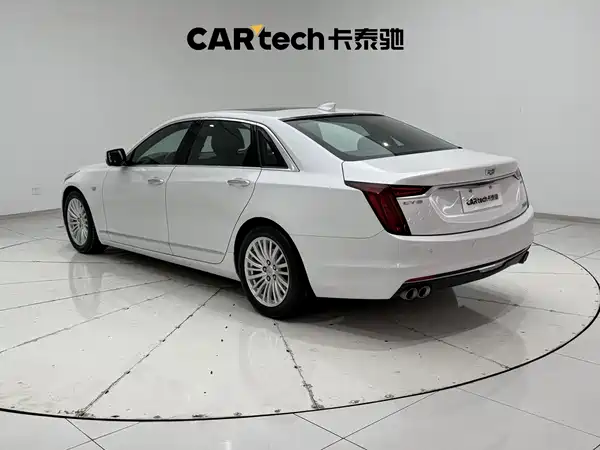 Cadillac CT6 2023