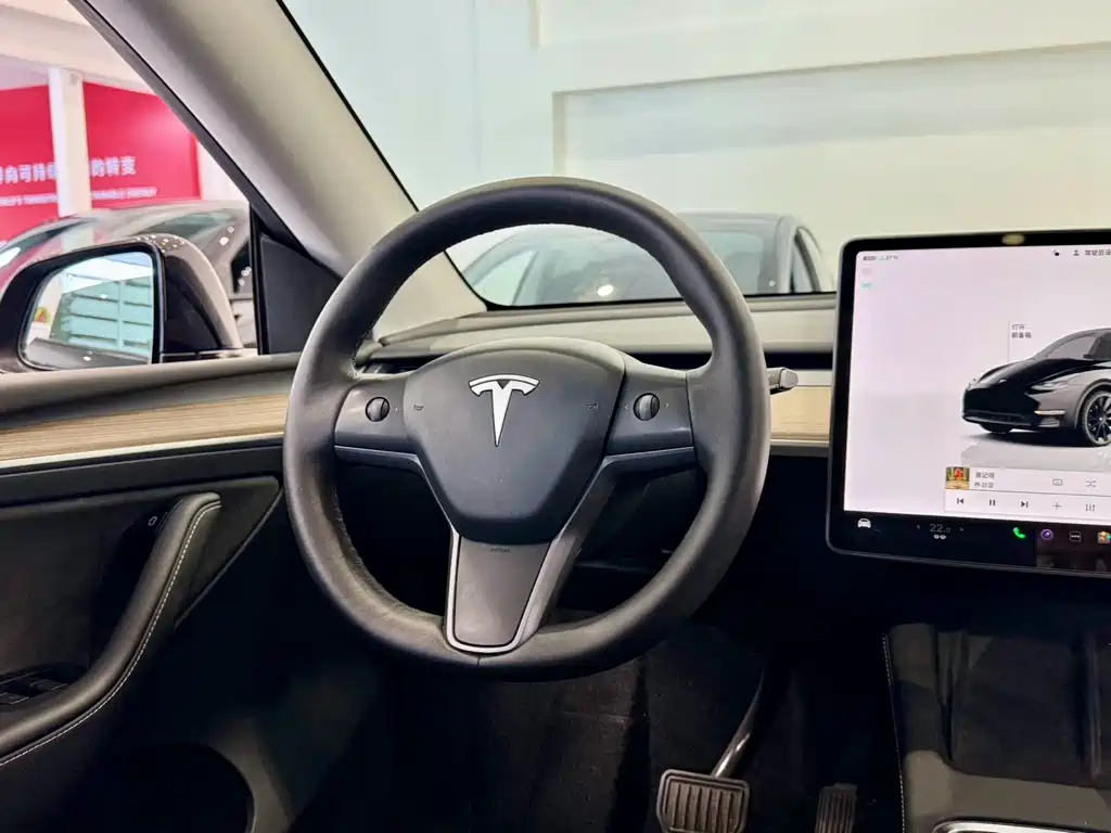 Tesla Model Y 2022 — фото 5