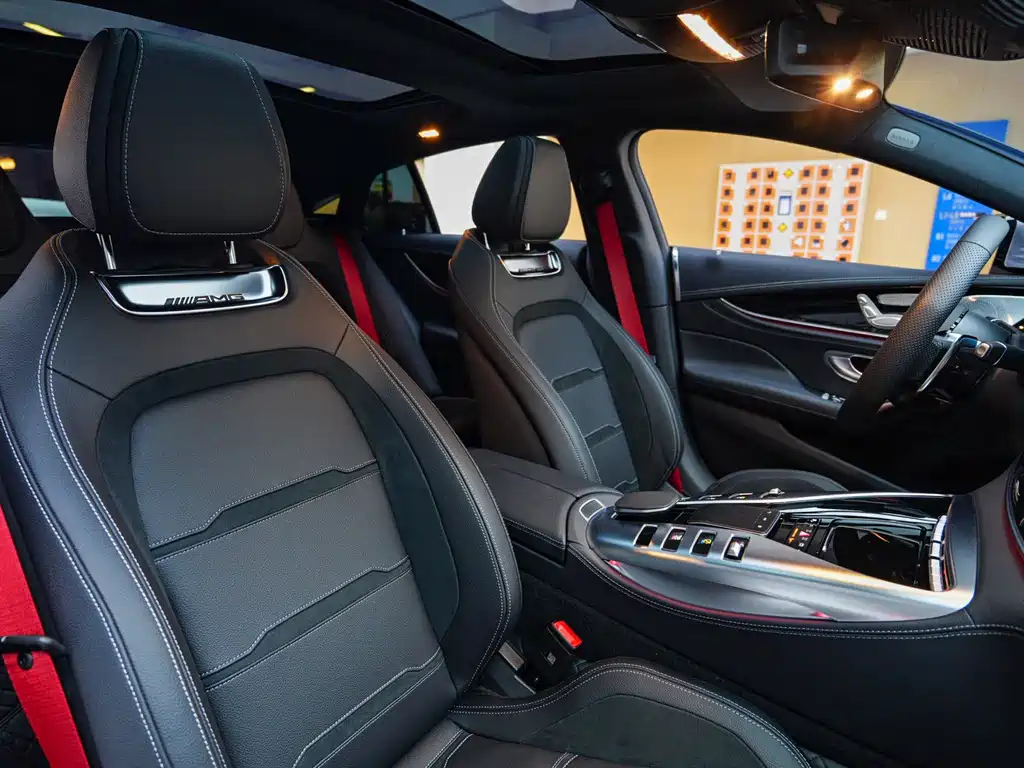 Mercedes-Benz AMG GT 2025 — фото 15