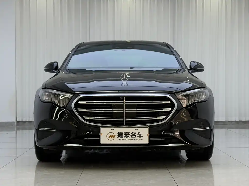 Mercedes-Benz E-Class 2025 — фото 2