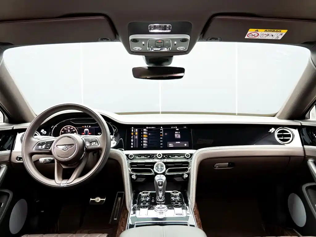 Bentley Flying Spur 2023 — фото 14