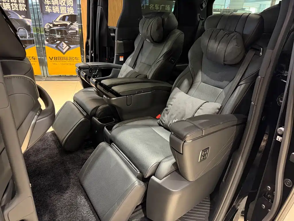 Toyota Vellfire 2025 — фото 12