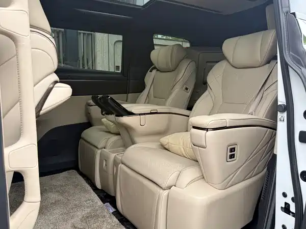 Toyota Alphard 2024