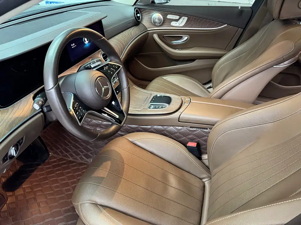 Mercedes-Benz E-Class 2020 — фото 4