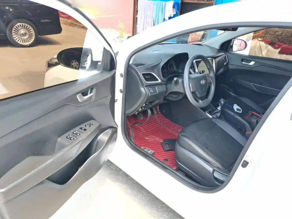 Hyundai Verna 2019 — фото 16