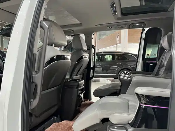 GAC Trumpchi M8 2024