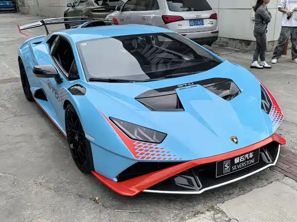 Lamborghini Huracan 2022