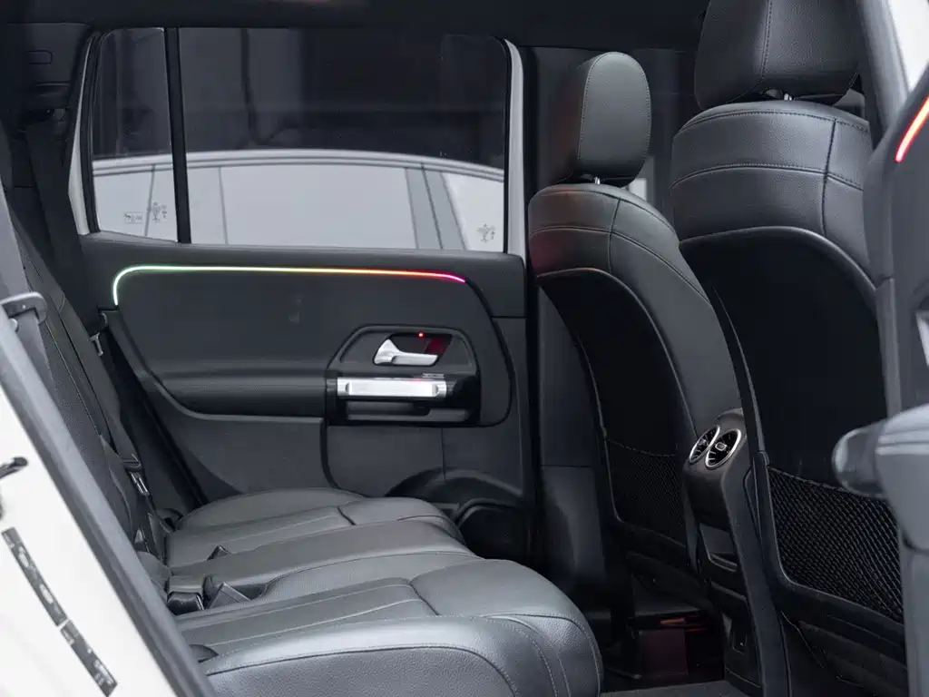 Mercedes-Benz GLB 2021