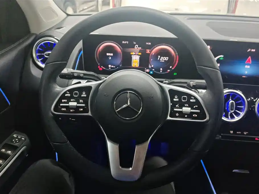 Mercedes-Benz GLB 2020 — фото 15