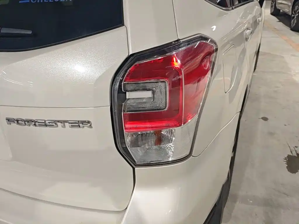 Subaru Forester 2016 — фото 8