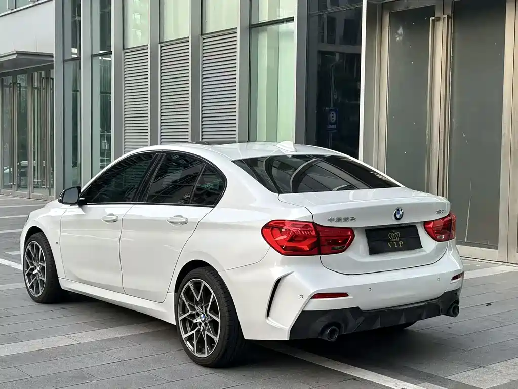 BMW 1 Series 2020 — фото 4