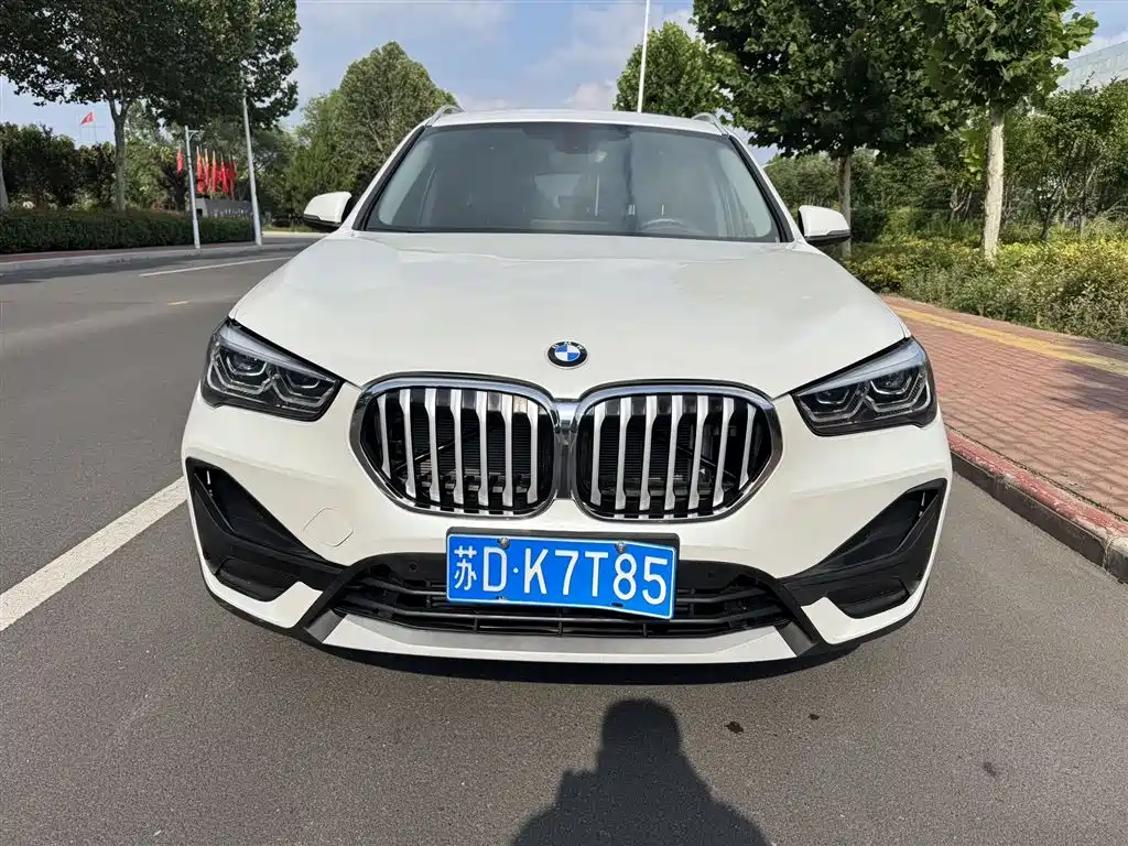 BMW X1 2022 — фото 3