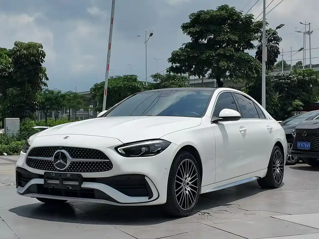 Mercedes-Benz C-Class 2022