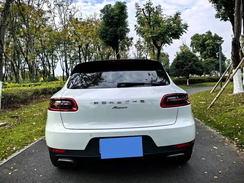 Porsche Macan 2016 — фото 17
