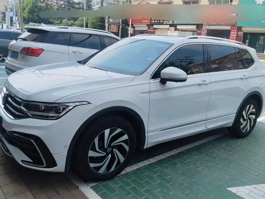 Volkswagen Tiguan L 2024