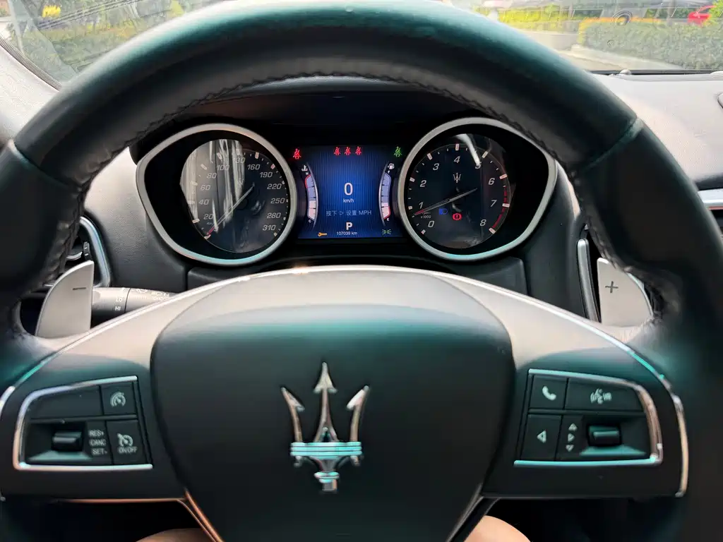 Maserati Ghibli 2016 — фото 13