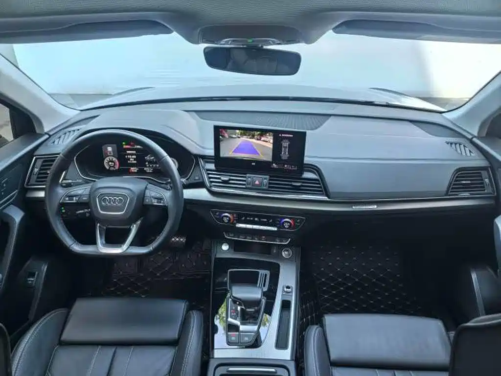 Audi Q5L 2023 — фото 15