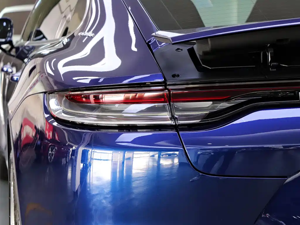 Porsche Panamera 2021 — фото 34