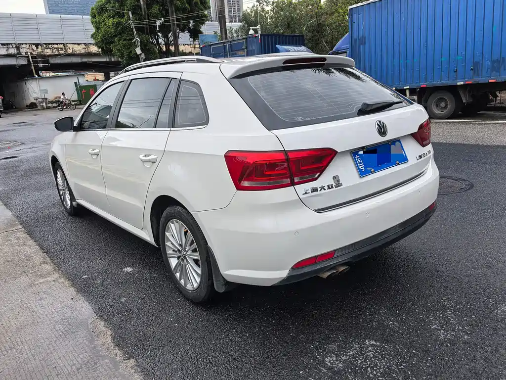Volkswagen Gran Lavida 2015