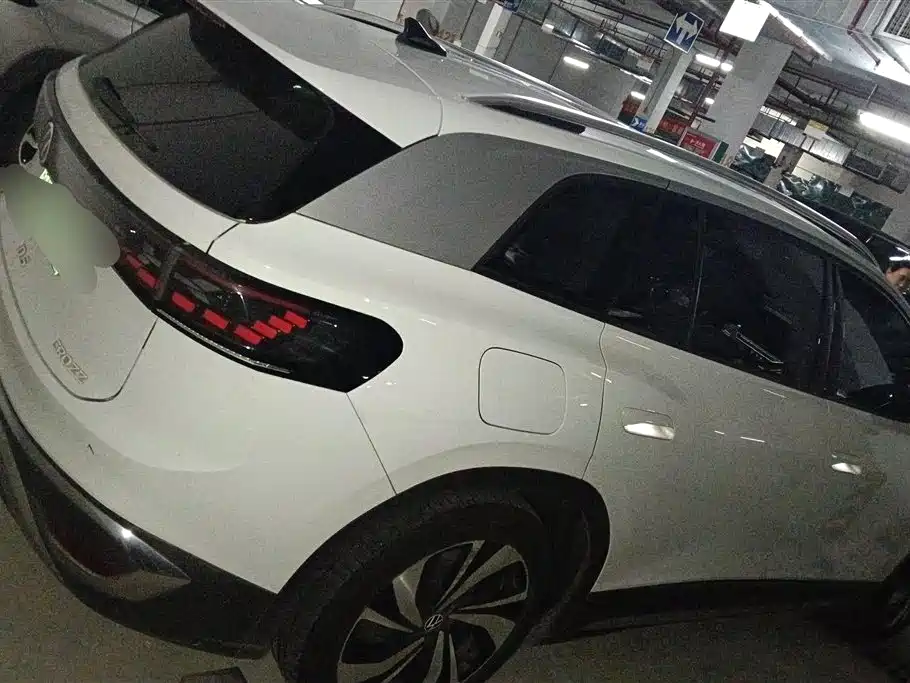 Volkswagen ID.6 Crozz 2021