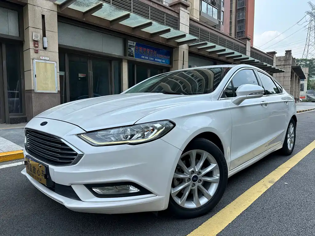 Ford Mondeo 2018 — фото 1