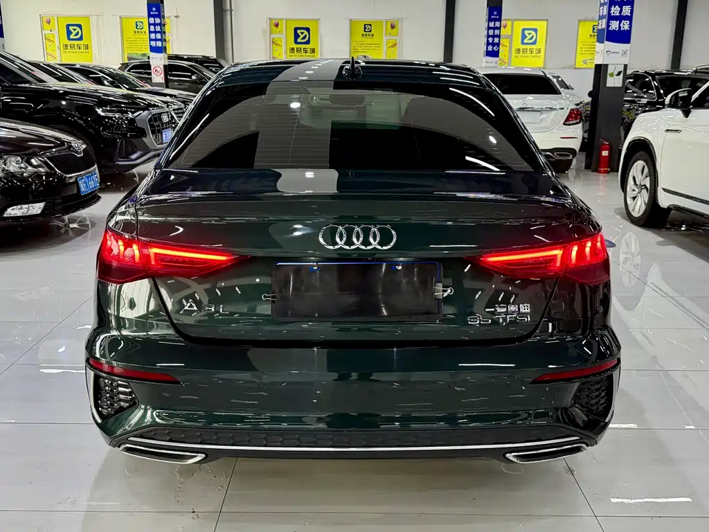 Audi A3 2023 — фото 11