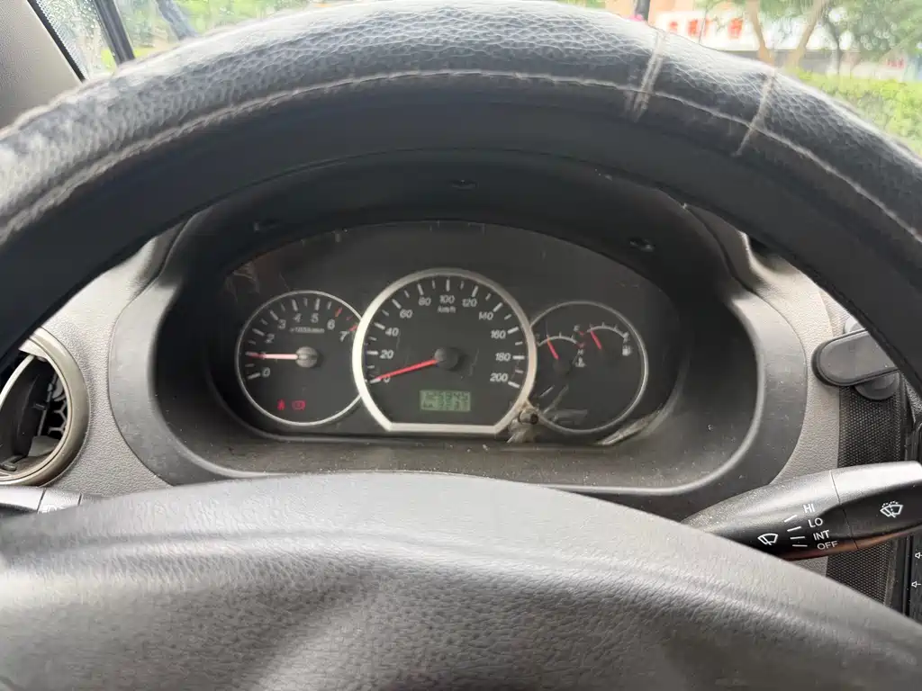 Wuling Hongguang 2014
