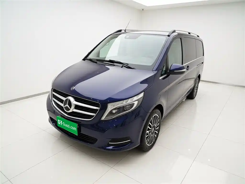 Mercedes-Benz V-Class 2018 — фото 1