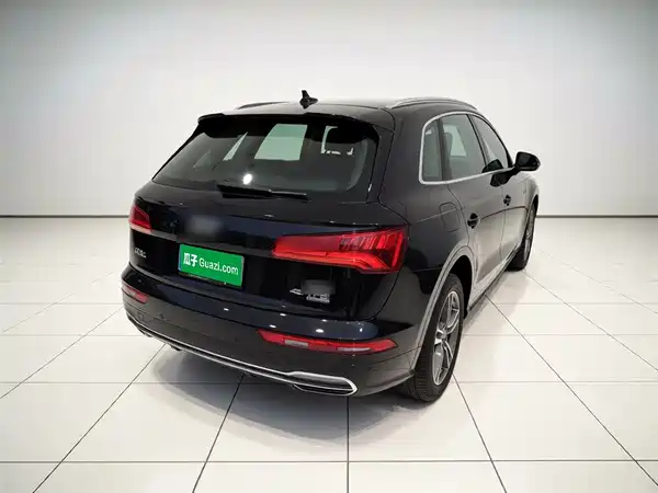 Audi Q5L 2020