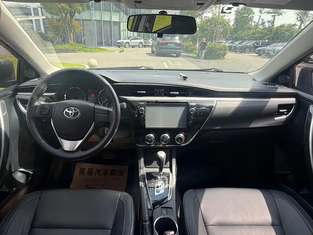 Toyota Corolla 2015