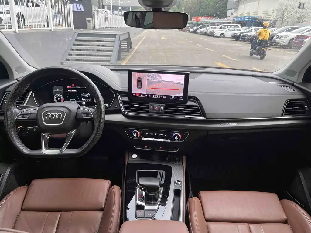 Audi Q5L 2022 — фото 10