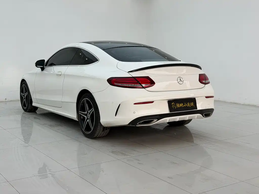 Mercedes-Benz C-Class 2017 — фото 10