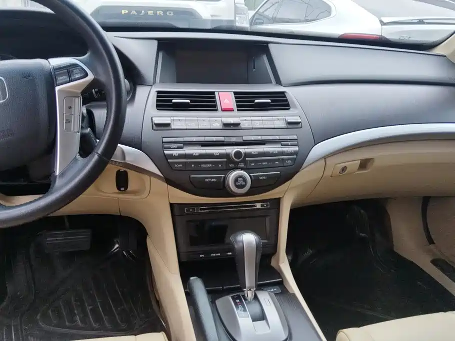 Honda Crosstour 2013 — фото 13