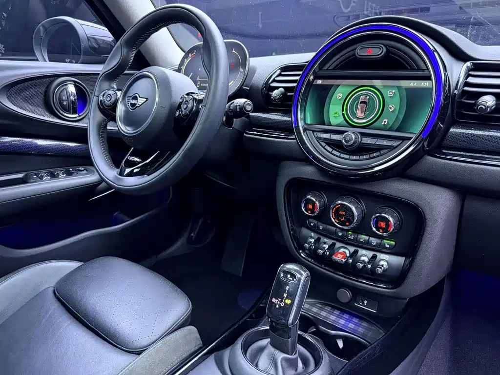 MINI Clubman 2020 — фото 10