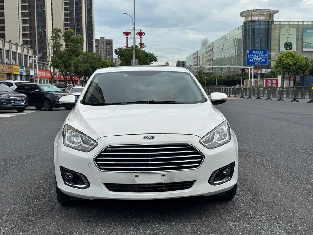 Ford Escort 2016