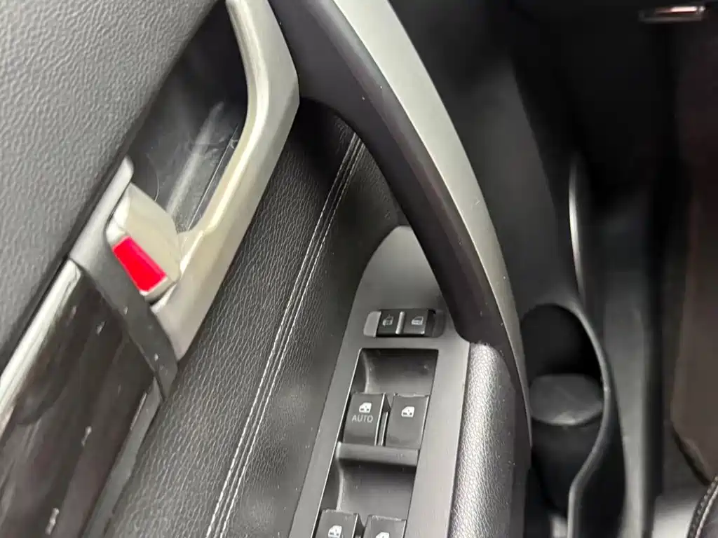 Chevrolet Captiva 2014 — фото 14