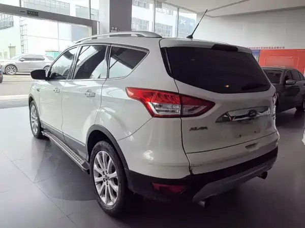 Ford Kuga 2016