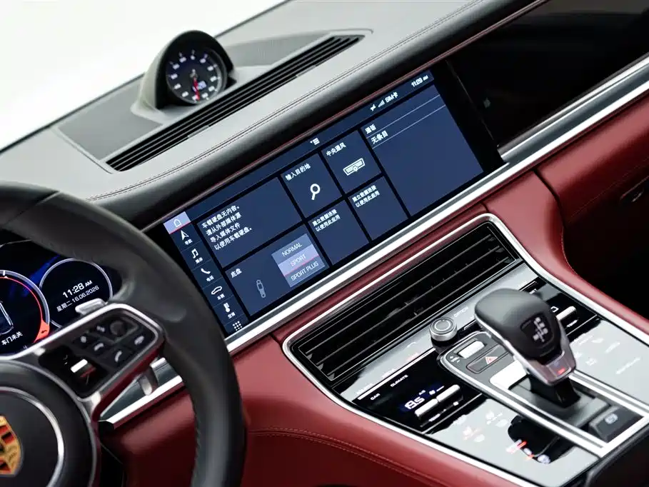 Porsche Panamera 2019 — фото 15
