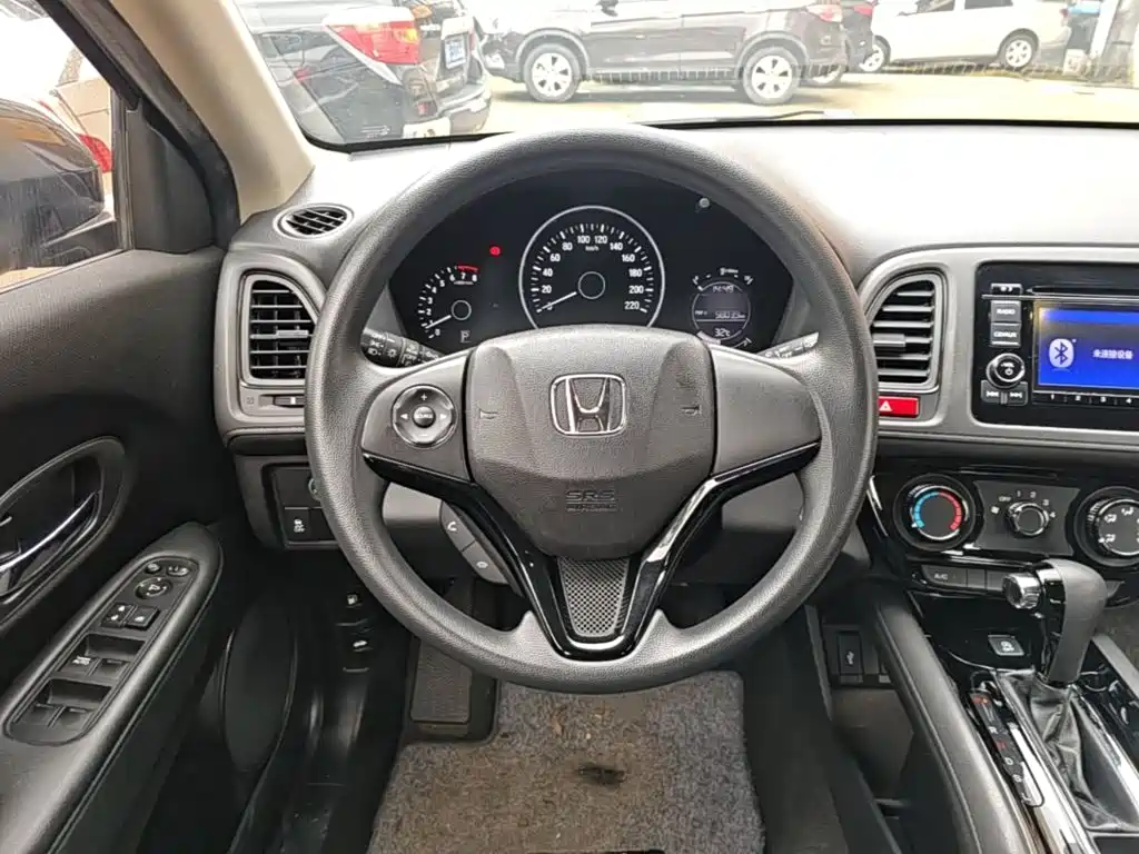 Honda Vezel 2017 — фото 11