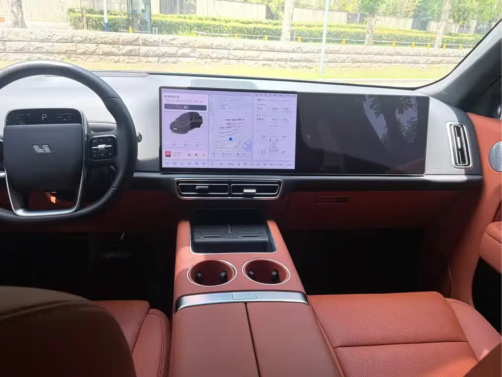 Li Auto Li L9 2025