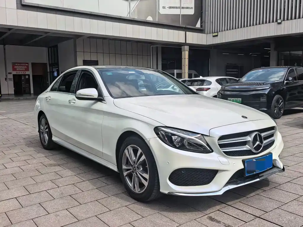 Mercedes-Benz C-Class 2018 — фото 2