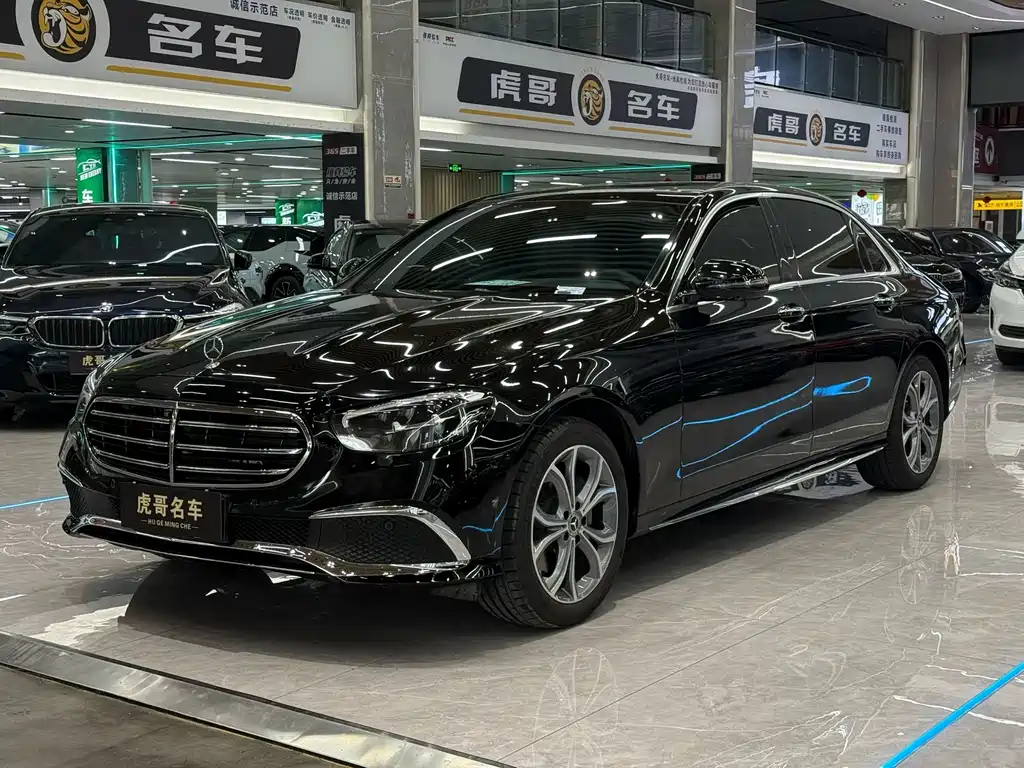 Mercedes-Benz E-Class 2022
