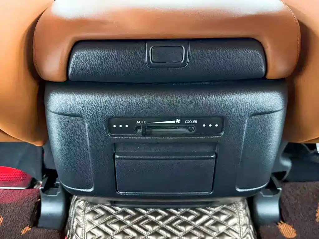 Nissan Patrol 2019 — фото 18