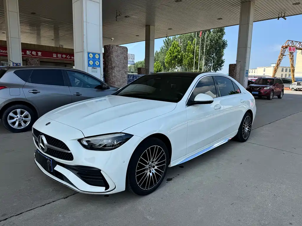 Mercedes-Benz C-Class 2022
