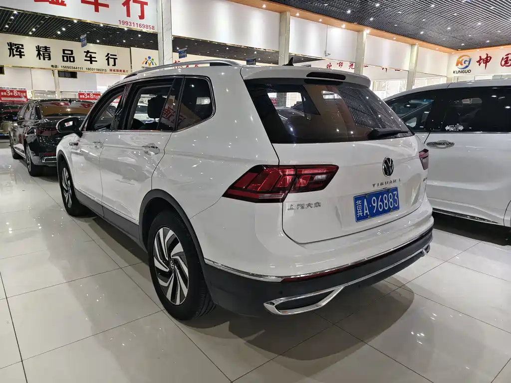 Volkswagen Tiguan L 2022 — фото 13