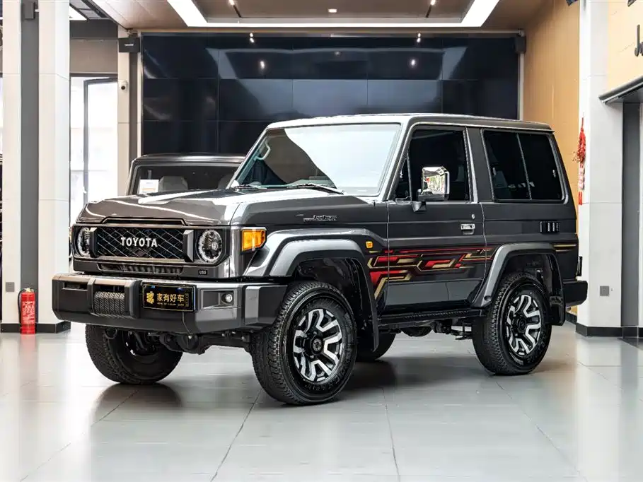 Toyota Land Cruiser 2025 — фото 1