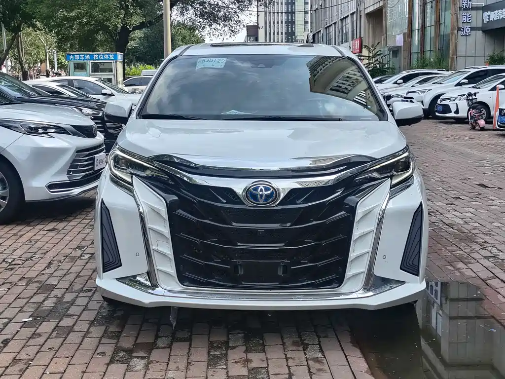 Toyota Sienna 2023