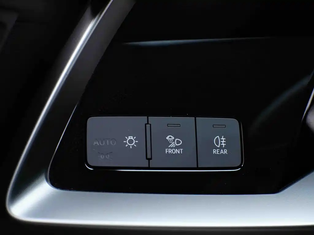Audi A3 2023 — фото 23